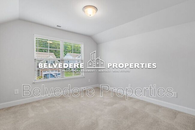 Building Photo - 5749 Marblehead Dr