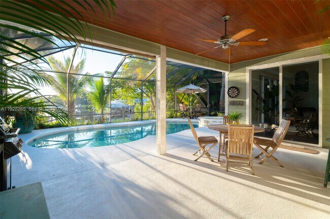 Building Photo - 3842 SW St Lucie Ln