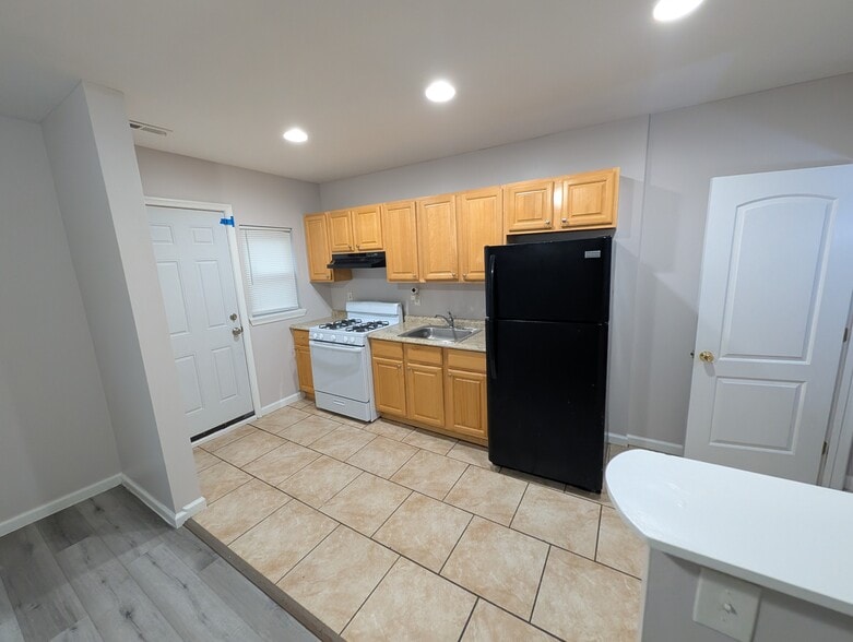 Building Photo - 1100 Steelton Ave