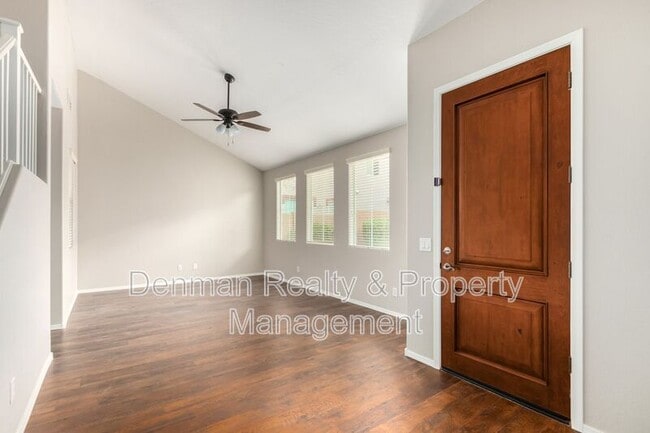 Building Photo - 4262 E Carla Vista Dr