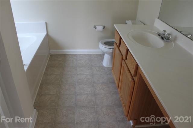 Building Photo - 5703 Cardington Ct