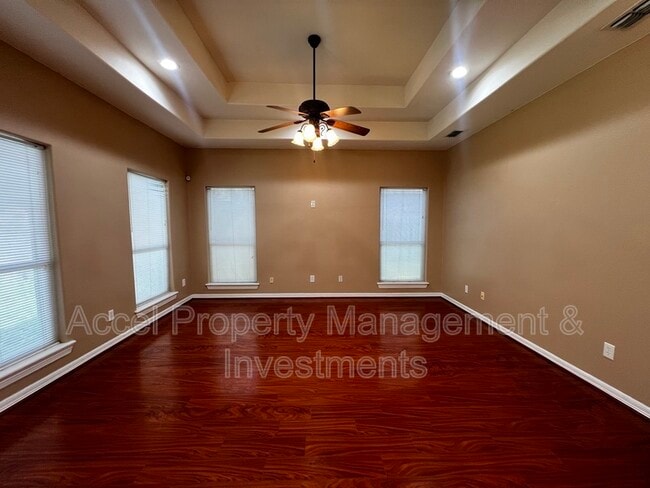 Building Photo - 5800 N 34th St
