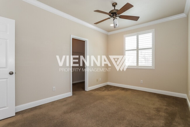 Building Photo - 1311 Green Ravine Dr