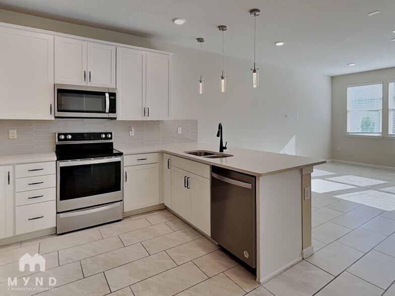 Building Photo - 14342 Orchid Is Dr