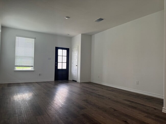 Building Photo - 1696 Quiet Teal