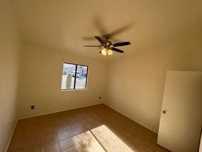 Building Photo - 8057 S Carbury Way