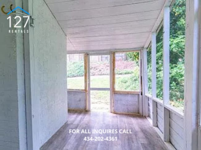 Building Photo - Spacious 2-Bedroom in the Heart of Lynchburg