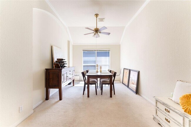 Building Photo - 11120 Savin Hill Ln