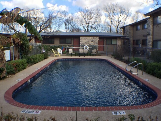 Building Photo - 5001 Bull Creek Rd
