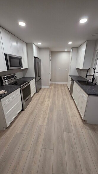 Building Photo - 6768 Pecos Dr