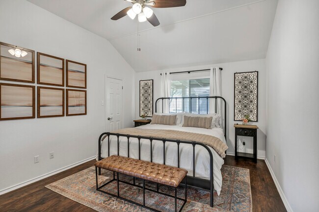 Building Photo - 505 Sunflower Dr