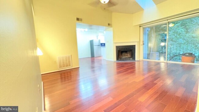 Building Photo - 12292 Stevenson Ct