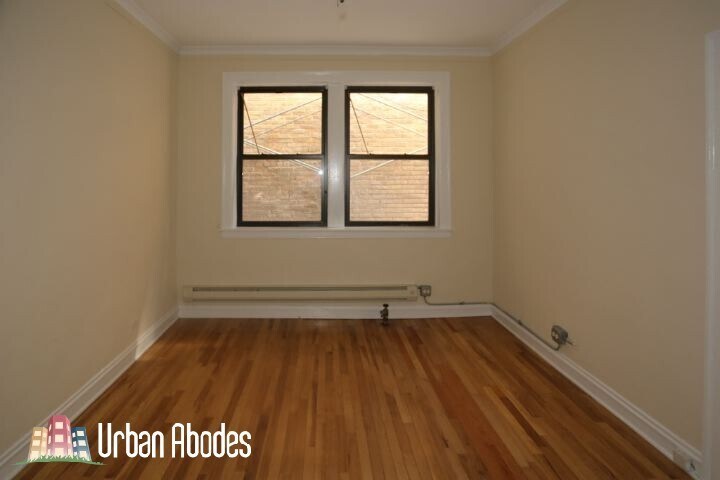 Building Photo - 4542 N Damen Ave