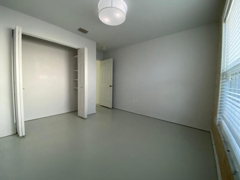 Building Photo - 4217 Malden Dr