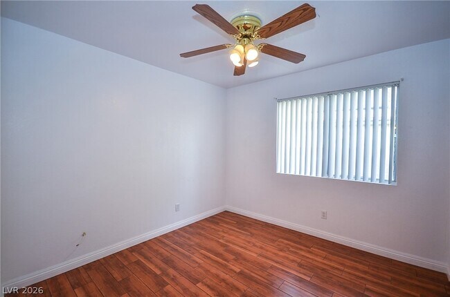 Building Photo - 6762 Shelter Ln