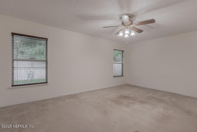Building Photo - 14004 Crestwick Dr W