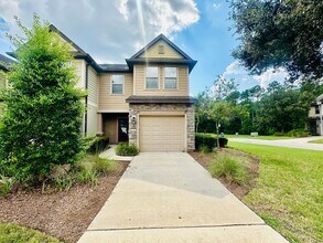Building Photo - 3 BR 2.5 BA   TOWNHOME  - Bayberry Subdivi...
