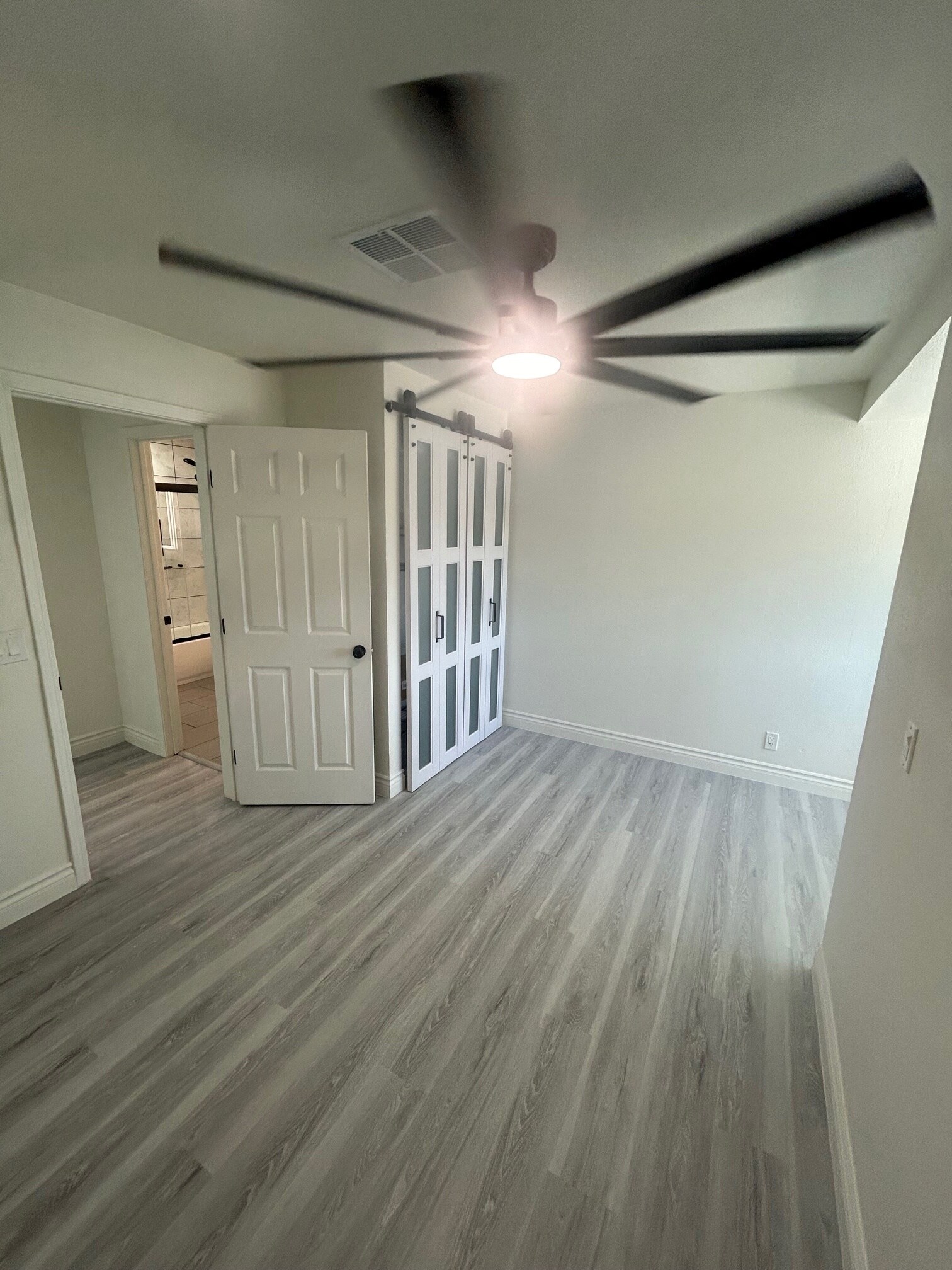 Building Photo - 210 W Monroe Ave