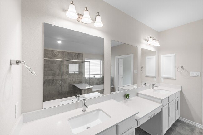 Building Photo - 25119 Sundance Park Ln