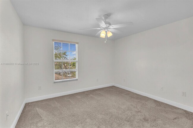 Building Photo - 5271 SW 173rd Ave