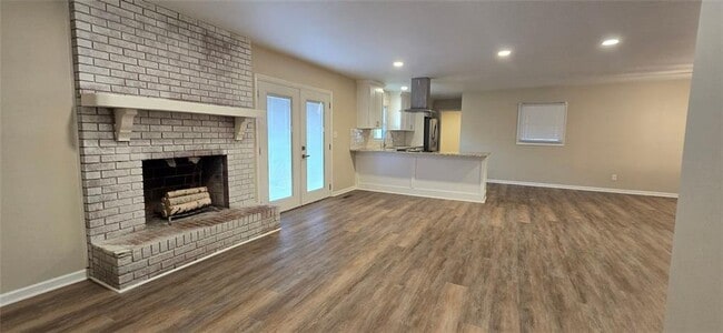 Building Photo - 5189 Forest Dr SE