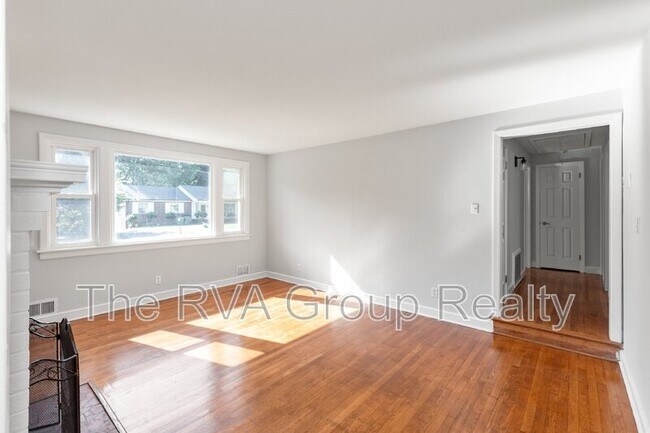 Building Photo - 6220 Debora Dr