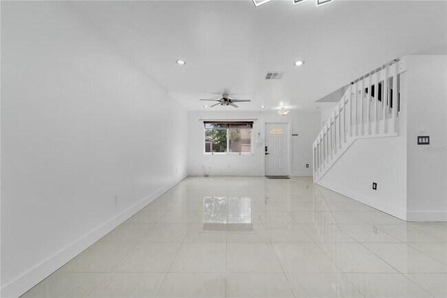 Building Photo - 9646 SW 151 Ave