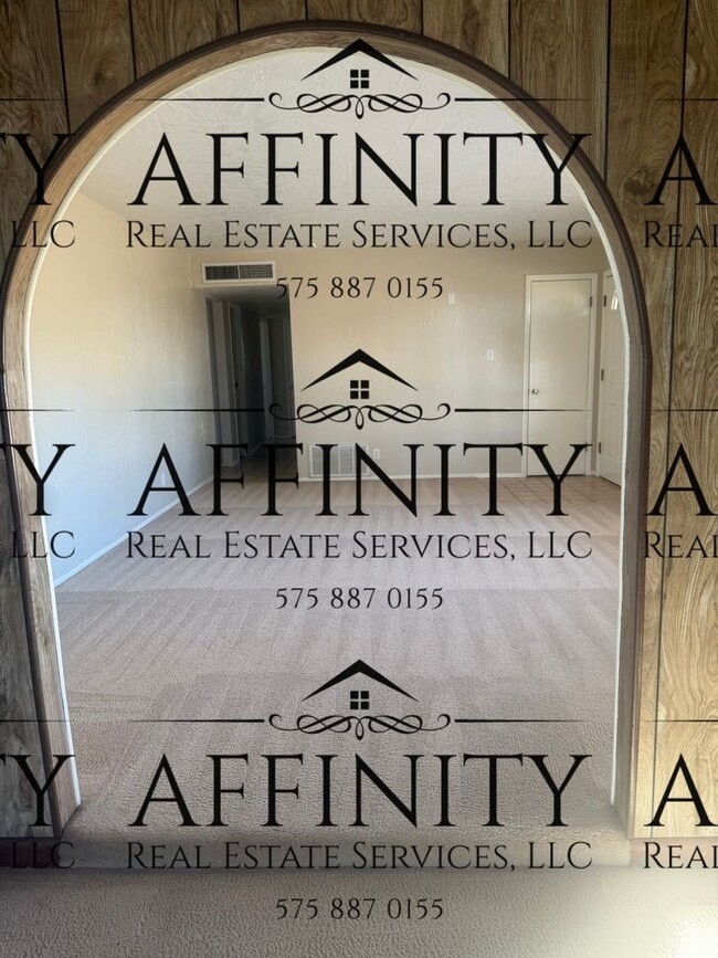 Building Photo - 3 bedroom home