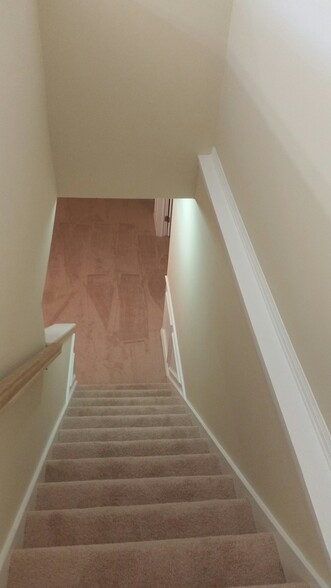Building Photo - 1225 Crooked Creek Dr