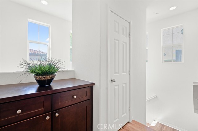 Building Photo - 1406 Girona Dr