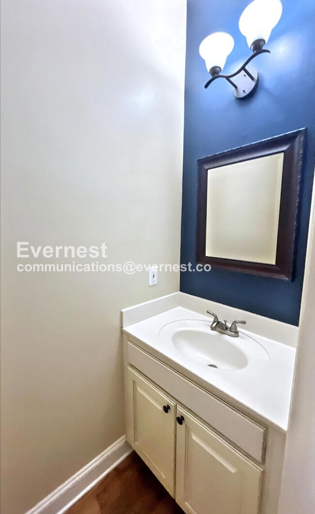 Building Photo - 2095 Baggett Rd