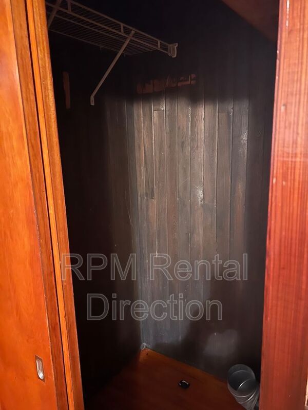 Building Photo - 2729 Broadway