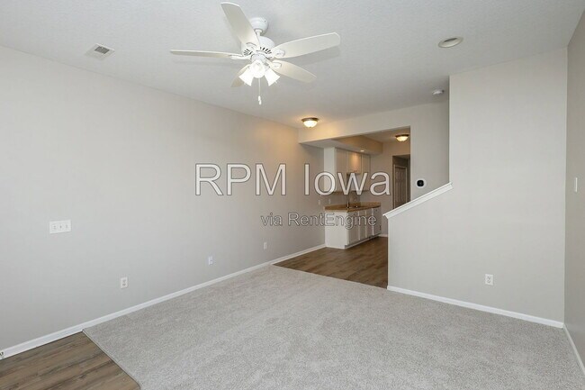 Building Photo - 1108 NE 7th Ln