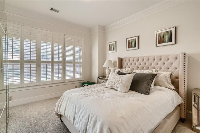 Building Photo - 6060 City Walk Ln