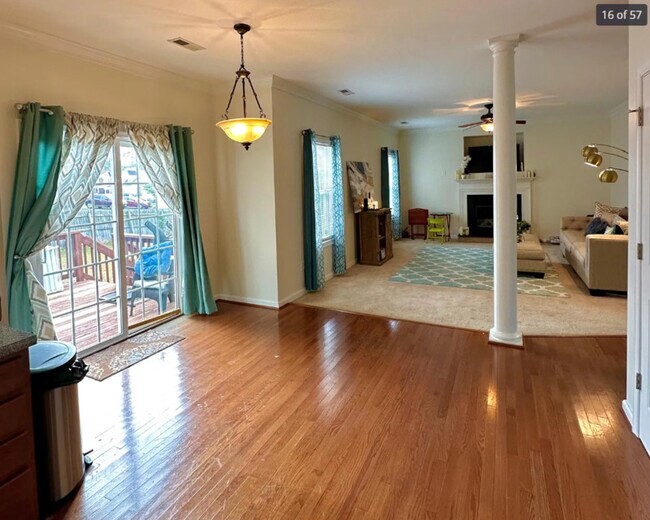 Building Photo - 5346 Meadoway Rd
