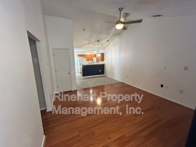 Building Photo - 409 Lexie Ln