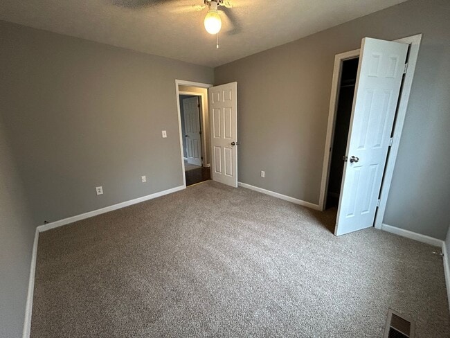 Building Photo - 345 Widgeon Dr
