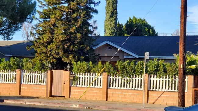 Building Photo - 17307 Burbank Blvd
