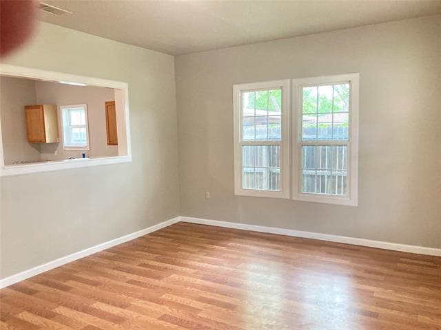 Building Photo - 104 May Ave