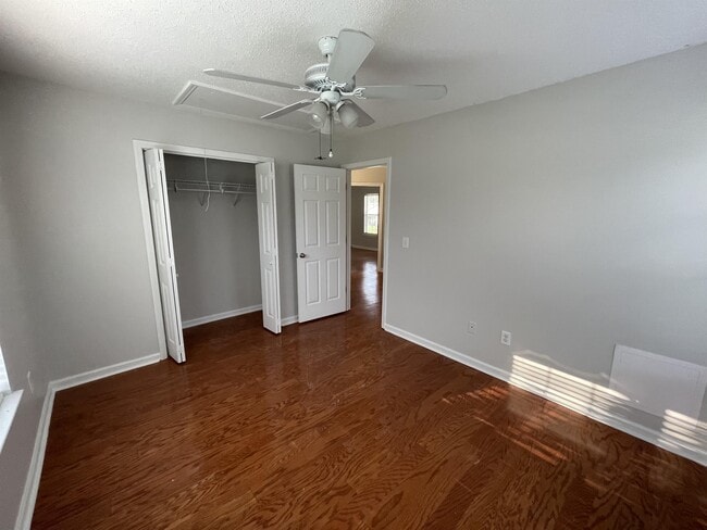 Building Photo - 2704 N Holmes Ct