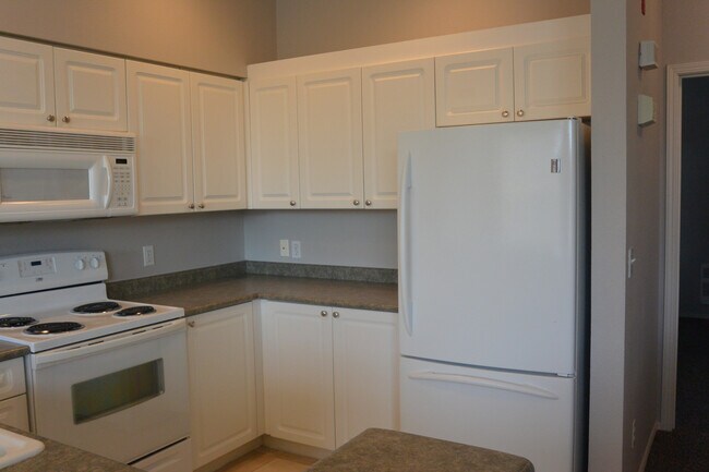 Building Photo - 1830 SE Cutter Ln