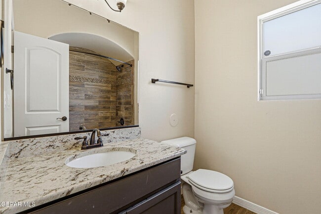 Building Photo - 2157 Honour Point Pl