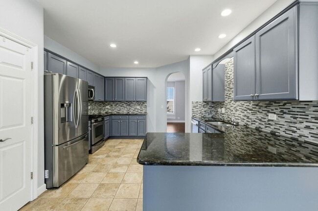 Building Photo - 218 Goldenrod Dr