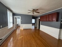 Building Photo - 949 Locust St