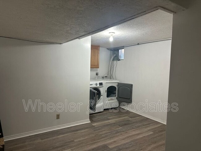 Building Photo - 938 Bel Mar Dr