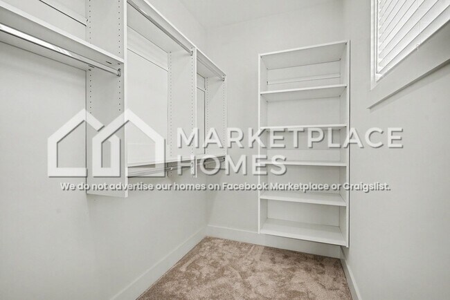 Building Photo - 1 Taverly Dr