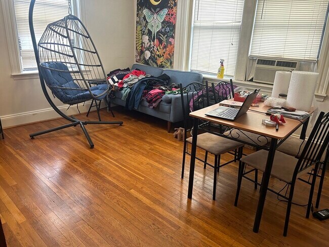 Building Photo - 68-70-70 Washington St