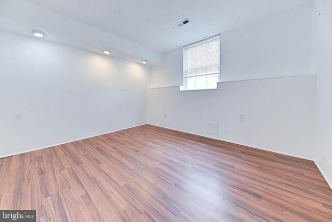 Building Photo - 3514 Lowlen Ct