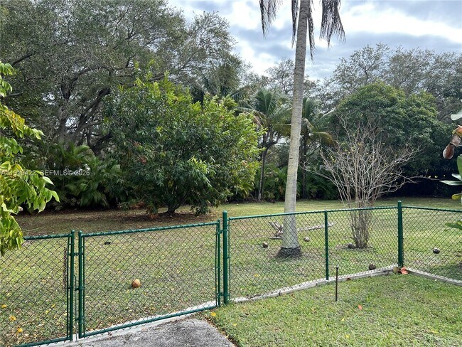 Building Photo - 16425 SW 75th Ave