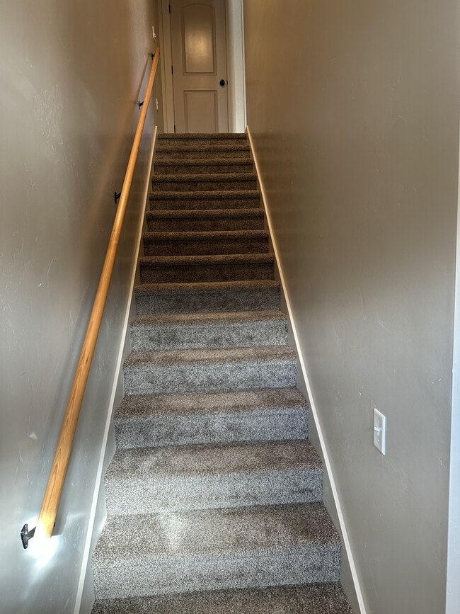 Building Photo - 157 E 300 S